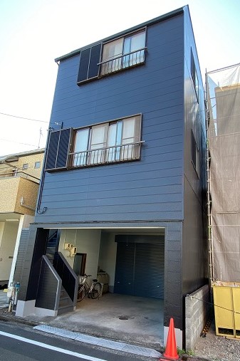 外壁塗装を黒にするメリット デメリットを紹介 注意点やコツも伝授 マイナビニュース 外壁塗装の窓口